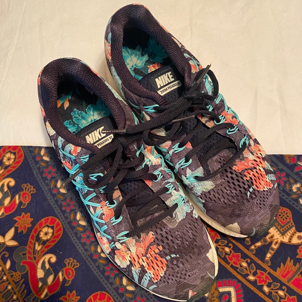 Women’s Floral Print Nike Zoom Pegasus 32